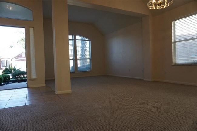 Building Photo - 1527 Chandler Park Ln