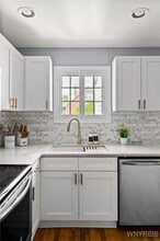 Building Photo - 528 Ward Rd