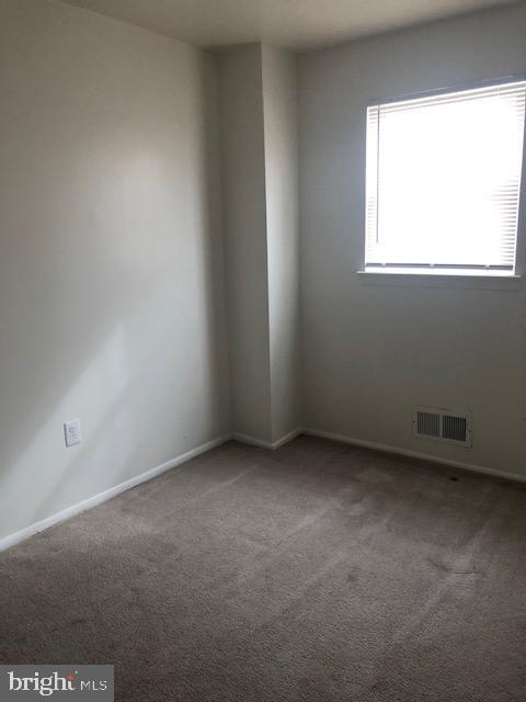 Foto del edificio - 1599 N East St