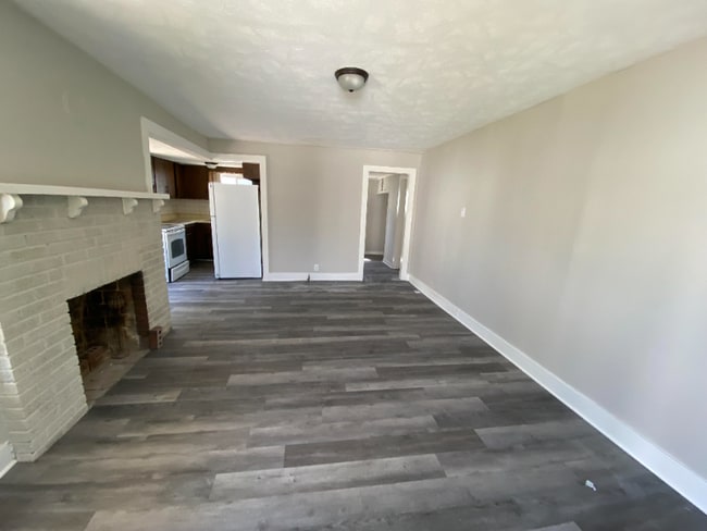 Building Photo - 505 S Georgia St