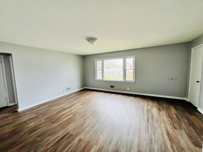 Foto del edificio - 5851 N 61st St