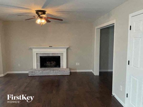 Building Photo - 7183 Oak Stream Dr