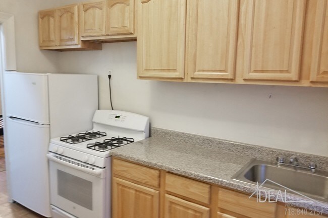 Foto del edificio - 1712 E 15th St