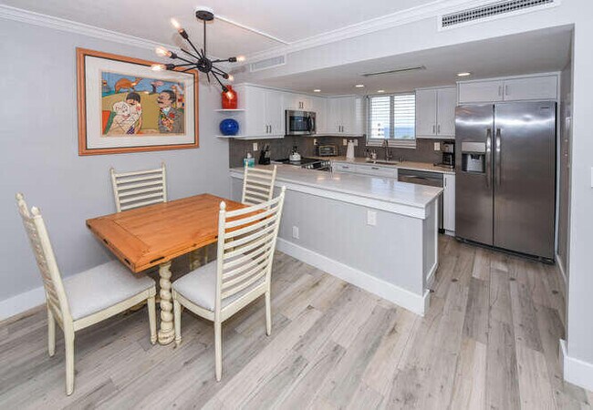 Building Photo - 2505 S Ocean Blvd