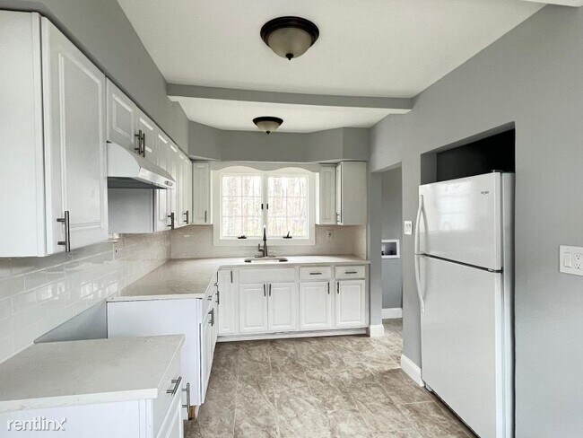 Foto del edificio - 3 br, 1 bath House - 358 Glassboro Rd