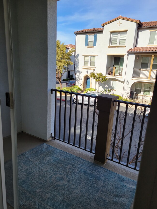 Private Balocny - 1128 Calle Flor