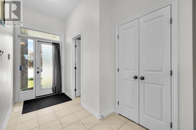 Building Photo - 429 Gerry Lalonde Dr