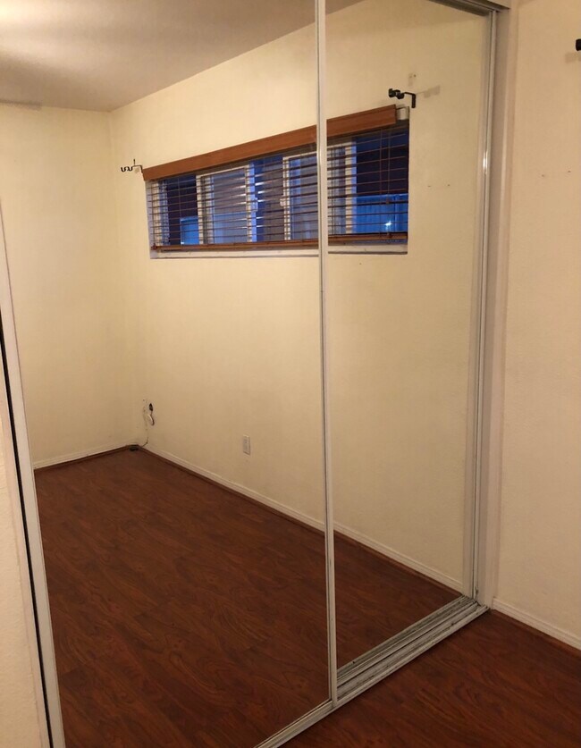 Foto del edificio - 4425 50th St