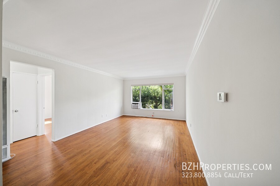 Primary Photo - 1306 Havenhurst Dr