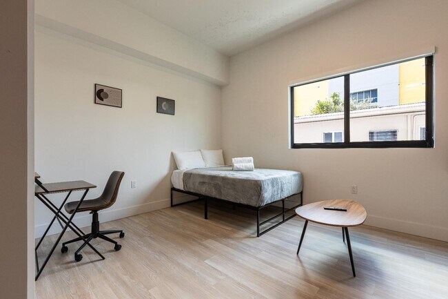 Foto del edificio - 1110 NW 7th St