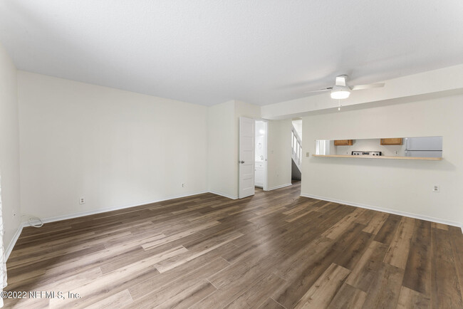 Building Photo - 2125 Florida Blvd