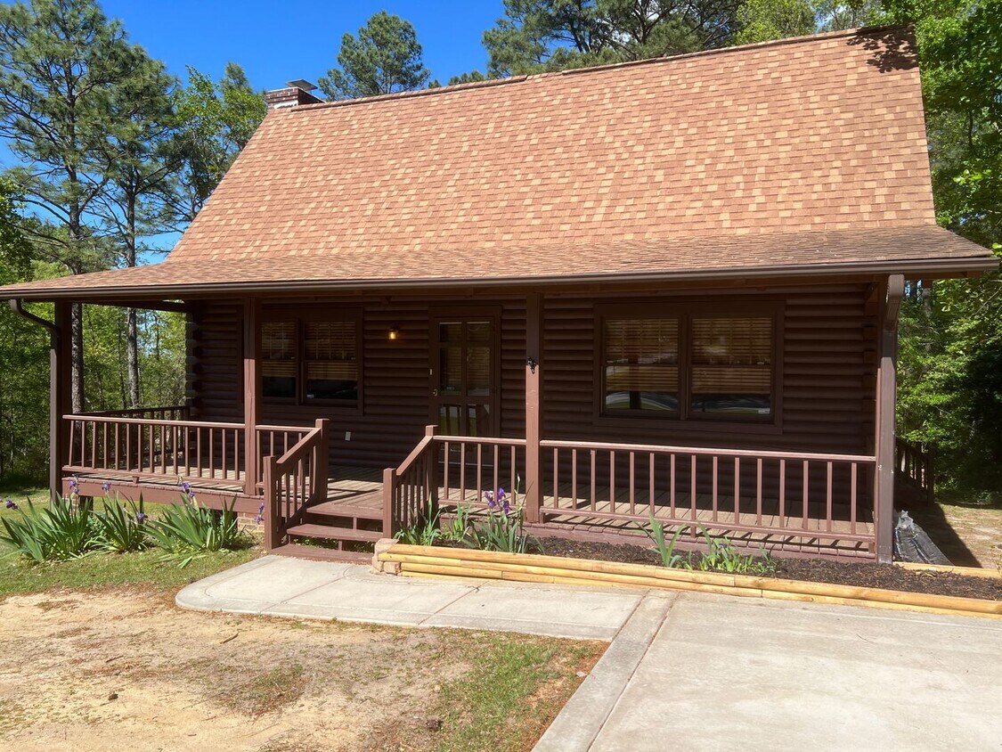 Primary Photo - 5812 Stoneridge Rd