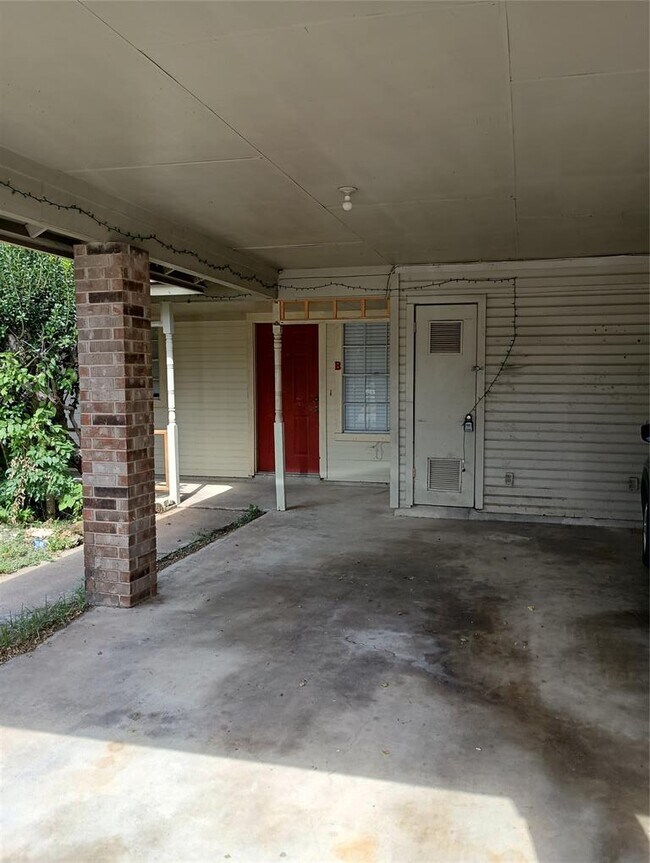 Foto del edificio - 7900 Brodie Ln