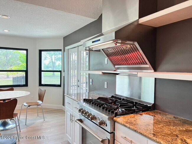 Building Photo - 740 Kerry Downs Cir