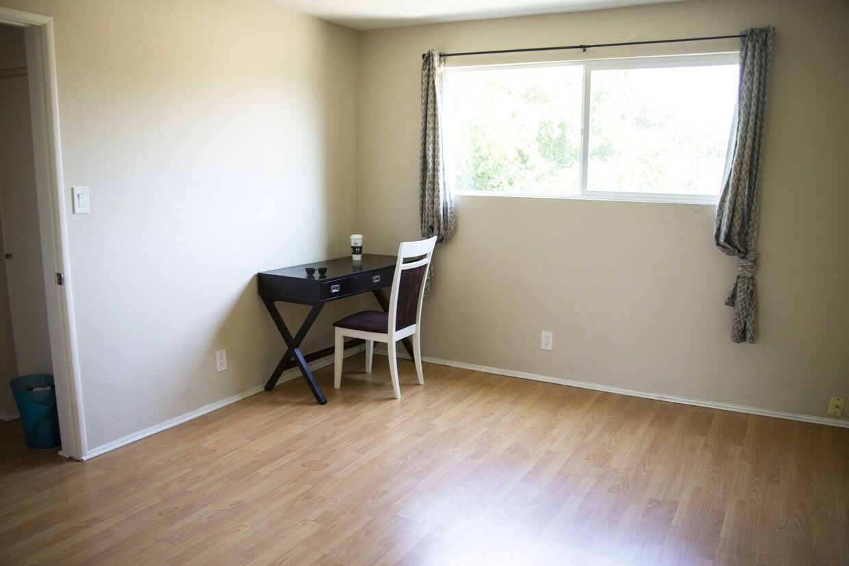 5462 Barton Ave Unit 4, Los Angeles, CA 90038 Apartments in Los