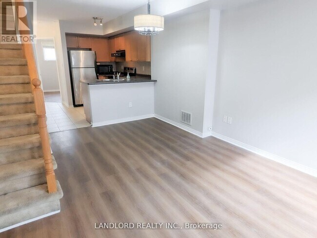 Photo du bâtiment - 65 Turntable Crescent