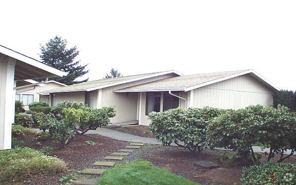 Foto del edificio - 624-640 SE 146th Ave