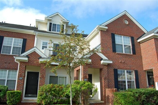 Building Photo - 229 Scio Village Ct