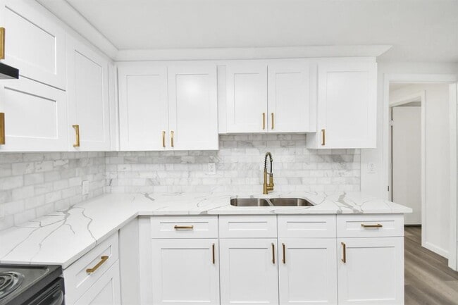 Foto del edificio - 1802 E Martha Ln