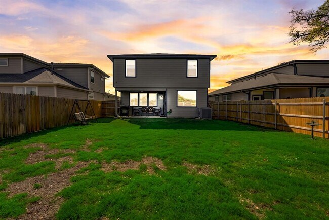 Building Photo - 109 Cupreata Ln