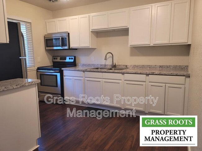 Building Photo - 1269 Live Oak Ln