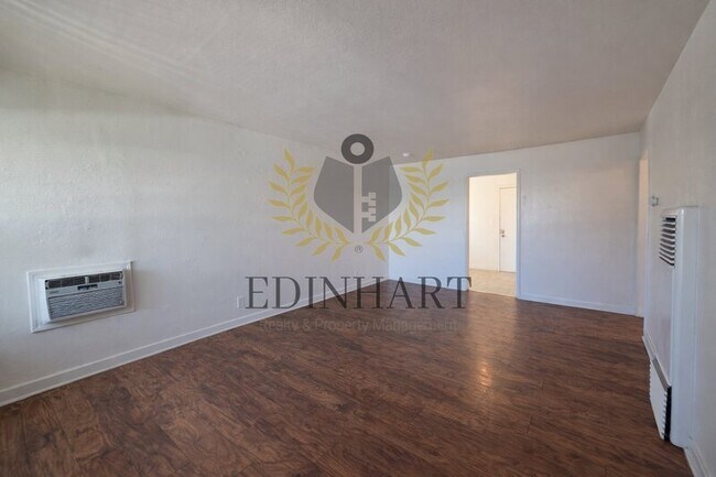 Foto del edificio - 1916 E Hunter Ave