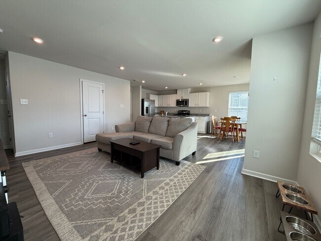 Foto del edificio - 4 Bedroom Modern Home in York County