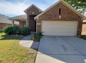 Building Photo - 2209 Rockport Dr