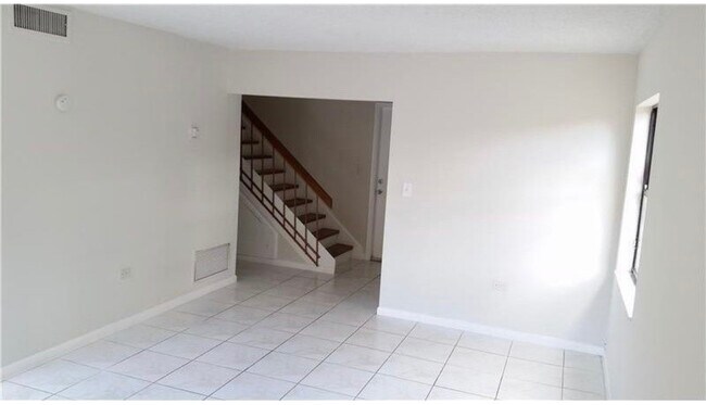 Building Photo - 2925 W Missionwood Ln