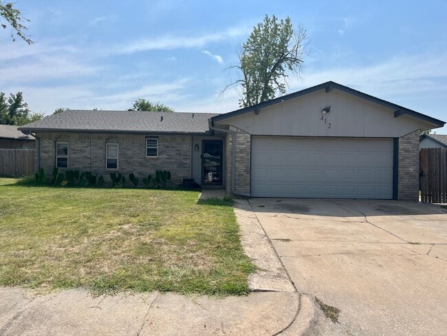 Charming 3 Bed 2 Bath!! - Charming 3 Bed 2 Bath!! House