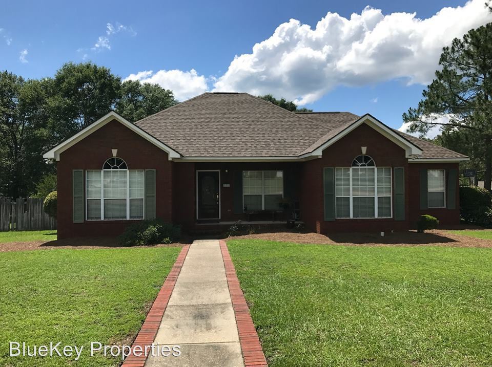 Foto principal - 201 Emerald Dr