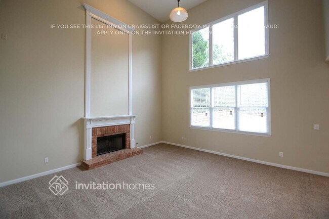 Foto del edificio - 2370 Rose Walk Dr