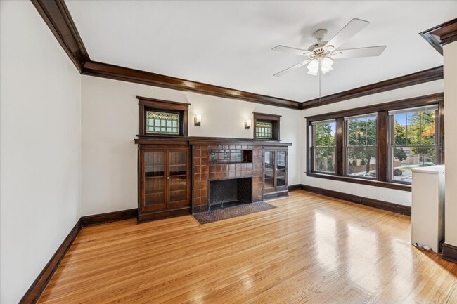 Foto del edificio - 5902 W Midway Park