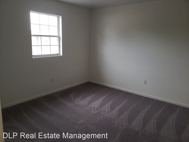 Foto del edificio - 623-629 Forrest St