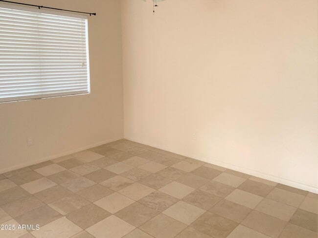 Foto del edificio - 3309 N 70th St