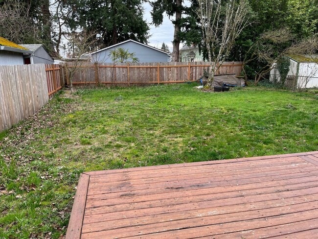Building Photo - 3-Bedroom Home in SE Portland!