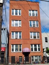 Building Photo - 307 Summit Ave