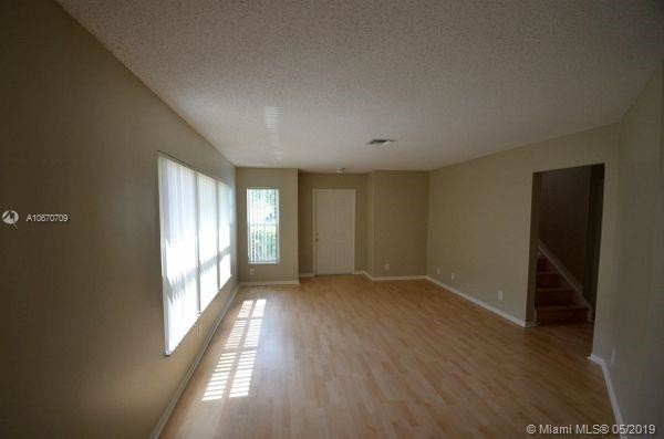 Foto del edificio - 4054 Crescent Creek Dr