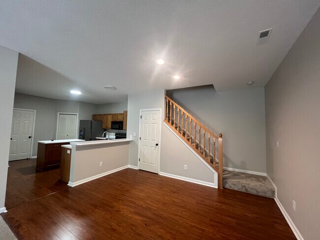 Foto del edificio - 9355 Villa Creek Dr