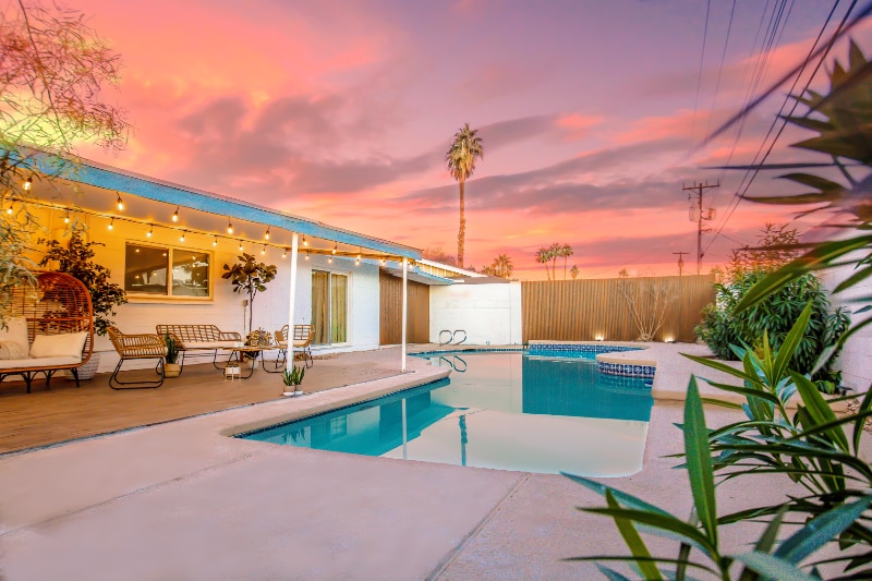Primary Photo - 2043 Sombrero Dr