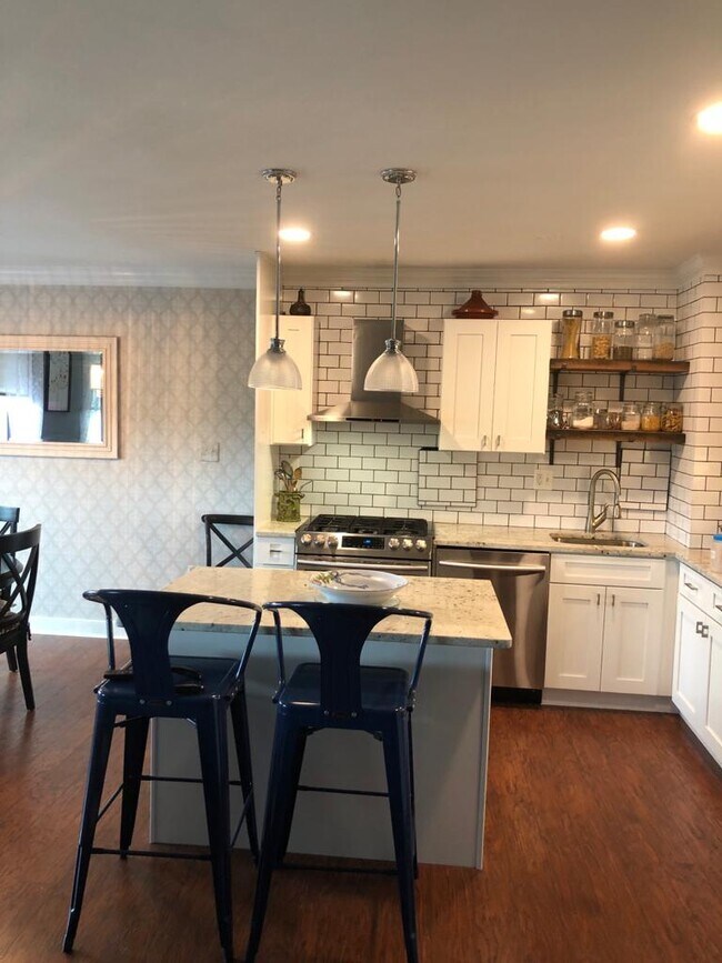 Foto del edificio - 1300 S Arlington Ridge Rd