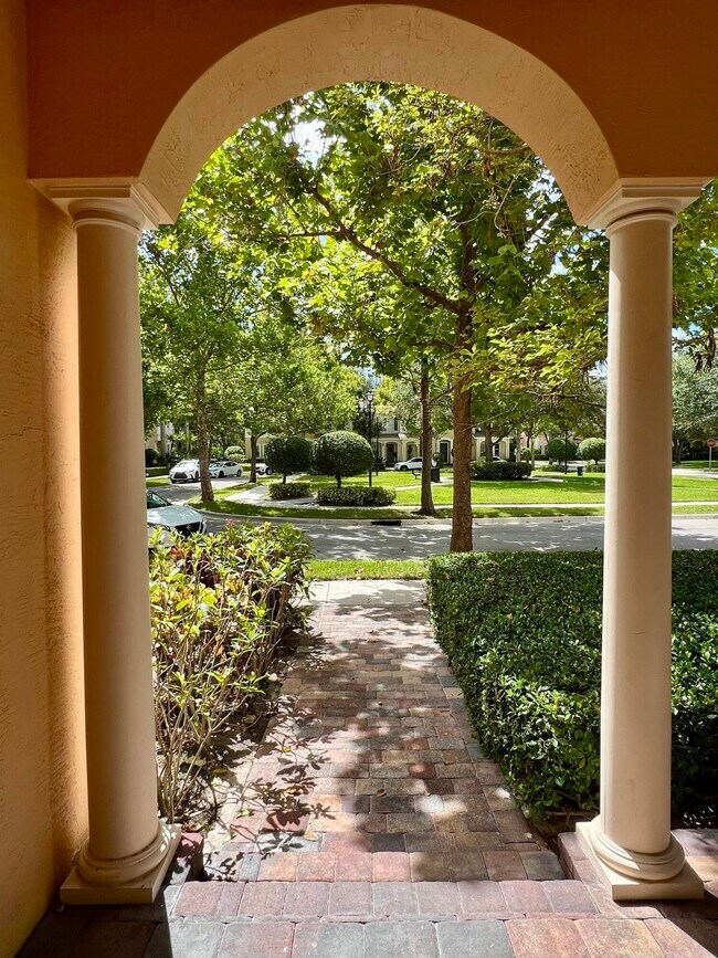 Foto del edificio - 174 Lismore Ln