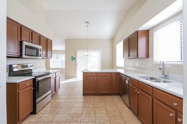 Foto del edificio - 6417 N 81st Dr