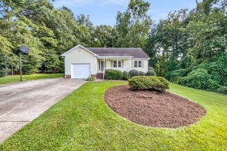 Building Photo - 209 Clearwater Ct