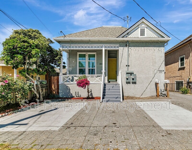 Primary Photo - 1030 Vine St