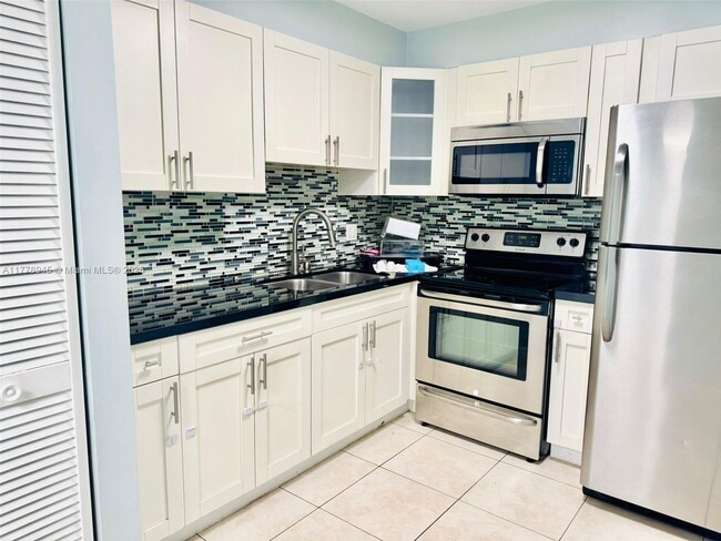 Foto del edificio - 2055 SW 122nd Ave