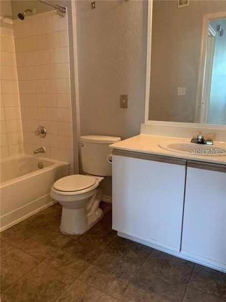 Foto del edificio - 2612 Robert Trent Jones Dr