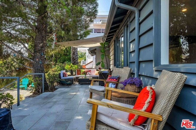 Building Photo - 3436 S Centinela Ave