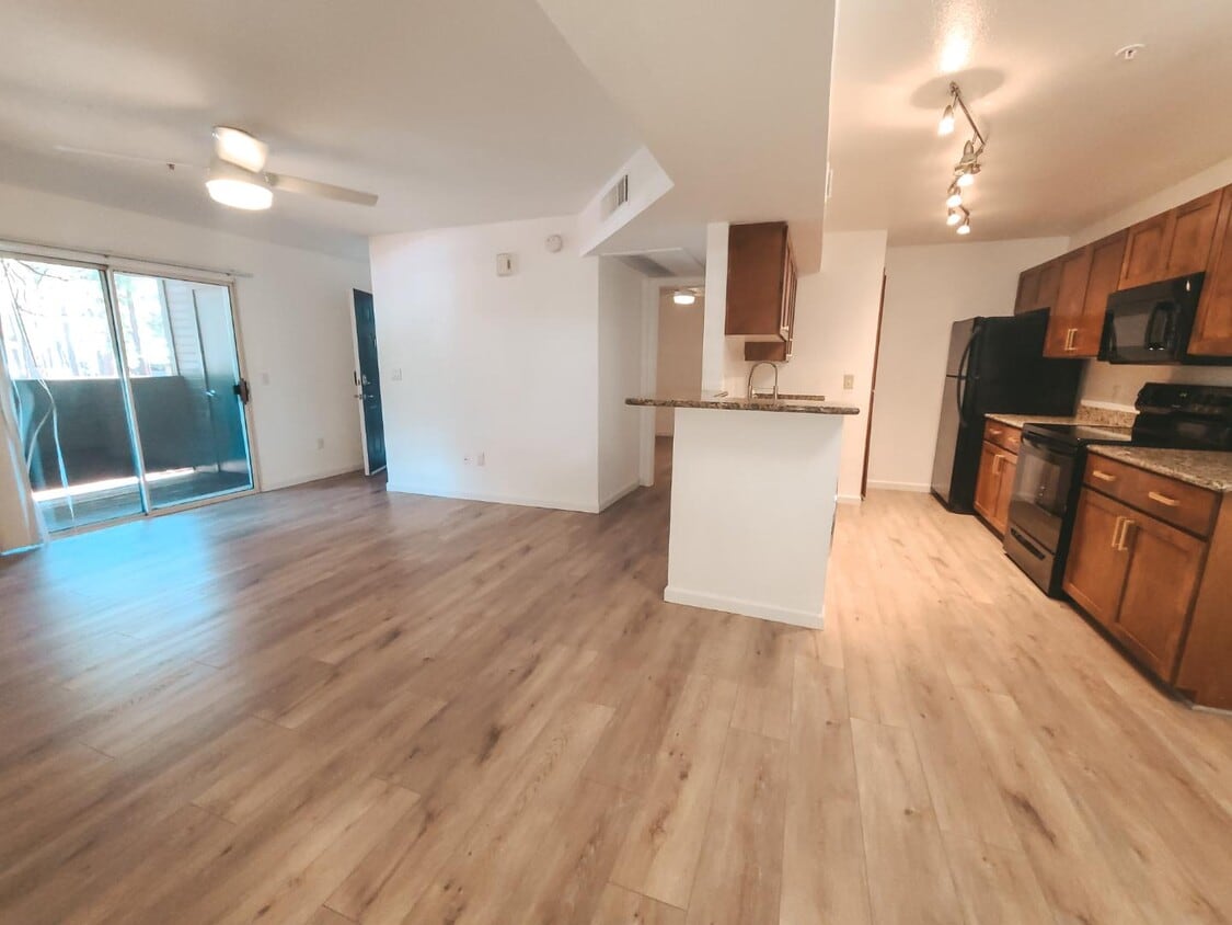 Photo - 1385 W University Ave - Unit 103
