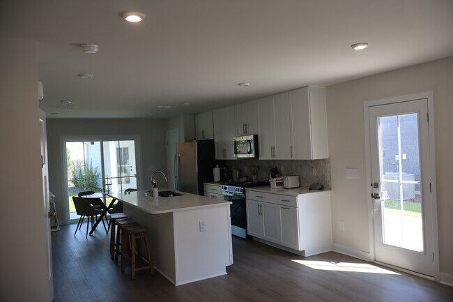 Foto del edificio - 2504 Rowyn St